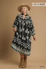 Load image into Gallery viewer, Chestnut Charm