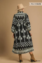 Load image into Gallery viewer, Chestnut Charm