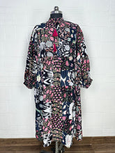 Load image into Gallery viewer, ISALA