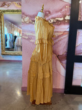 Load image into Gallery viewer, Petals &amp; Pearls Dress
