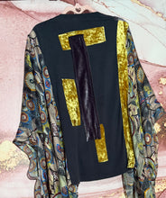 Load image into Gallery viewer, Cake Red Bird
