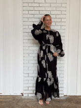 Load image into Gallery viewer, Estrella
