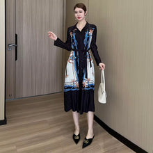 Load image into Gallery viewer, Molly
