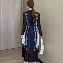 Load image into Gallery viewer, Molly
