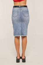 Load image into Gallery viewer, Distress Denim
