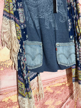 Load image into Gallery viewer, Denim Red Bird
